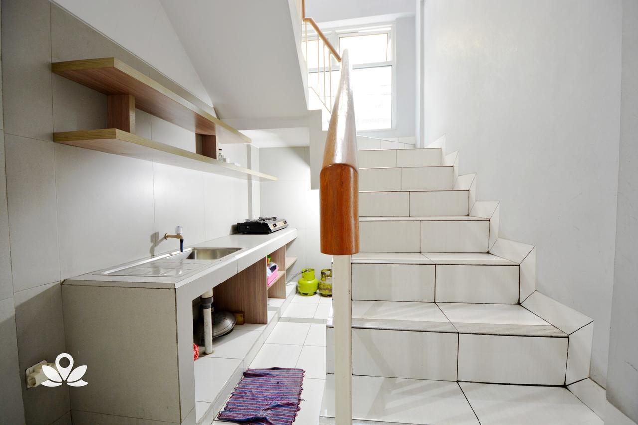 Zen Rooms Karet Pedurenan Jacarta Exterior foto