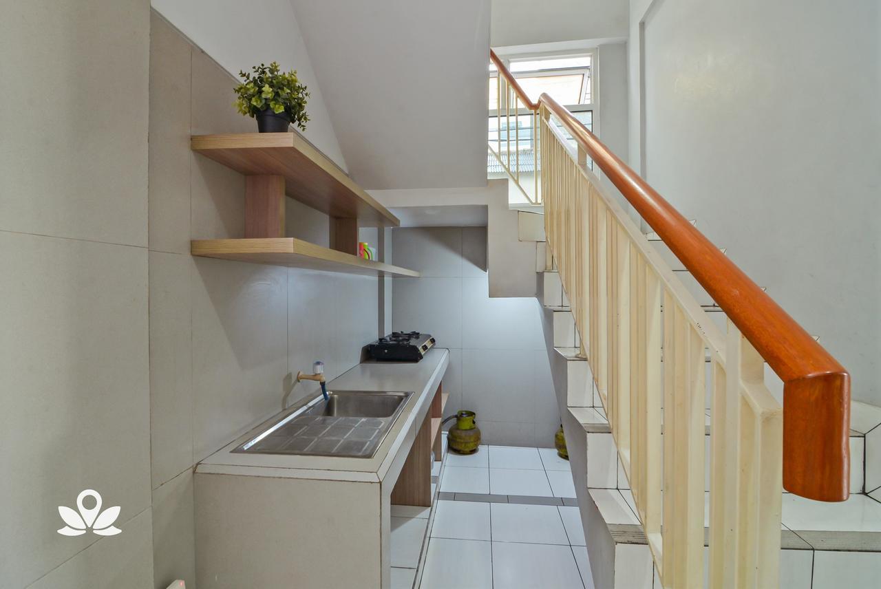 Zen Rooms Karet Pedurenan Jacarta Exterior foto